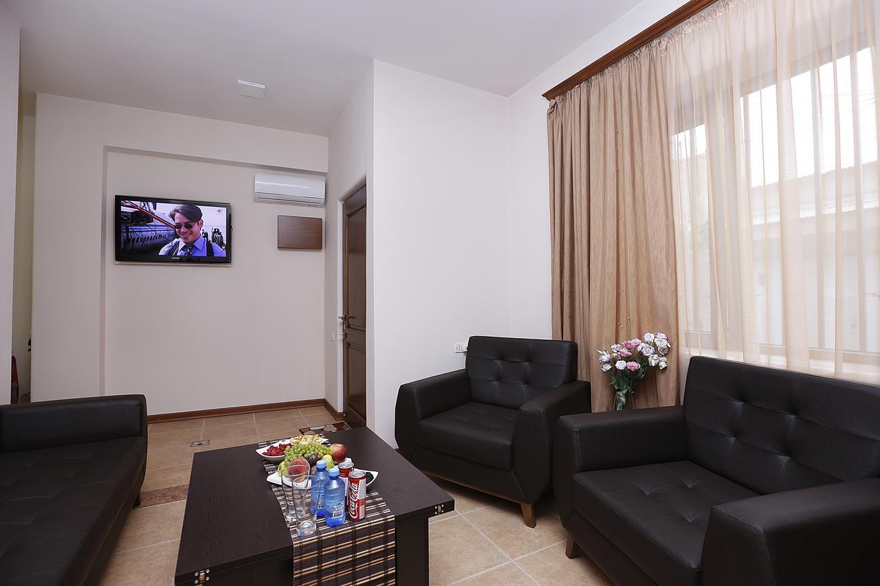 The Yard Hotel Yerevan Exterior photo